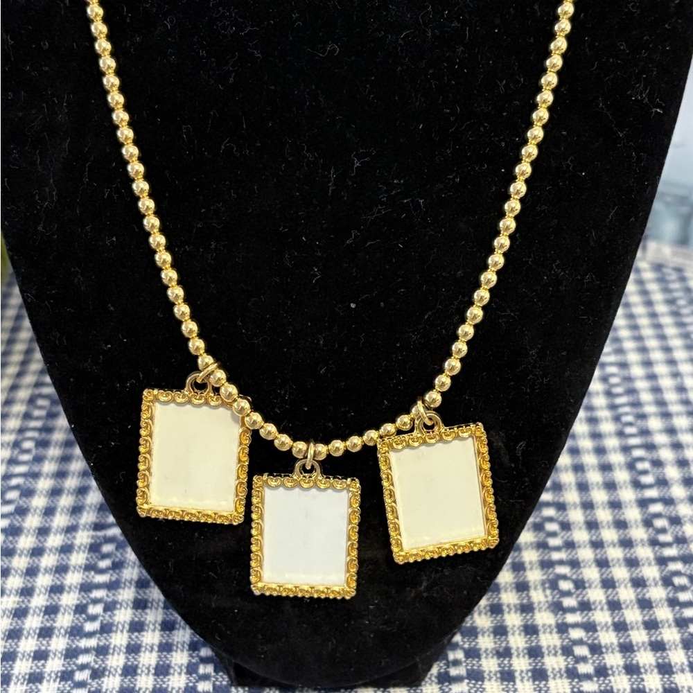 🦖 5 for $20 picture frame necklace | vintage. Bundle items with 🦖 5 for 20 - Picture 3 of 5